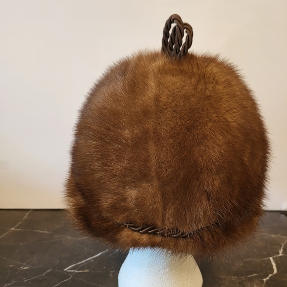 Fur hat hand made for EATON - Picture 10 of 17